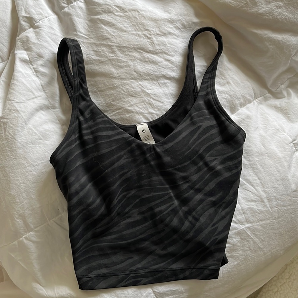 lulumeon black zebra print align tank in size 2 NEVER WORN